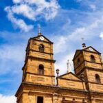 Descubre la encantadora belleza histórica de Zapatoca en Santander